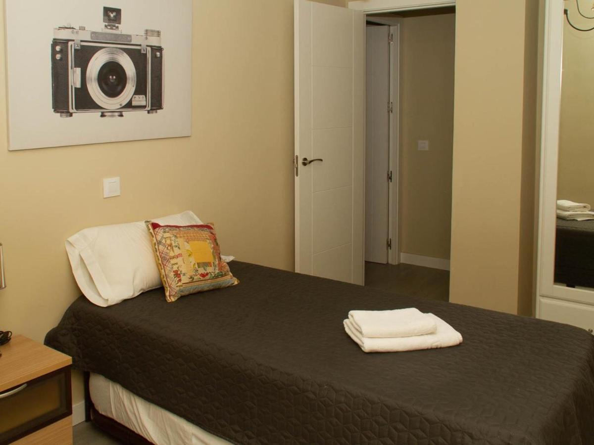 Apartamento Gongora Apartment เซบีญา ภายนอก รูปภาพ